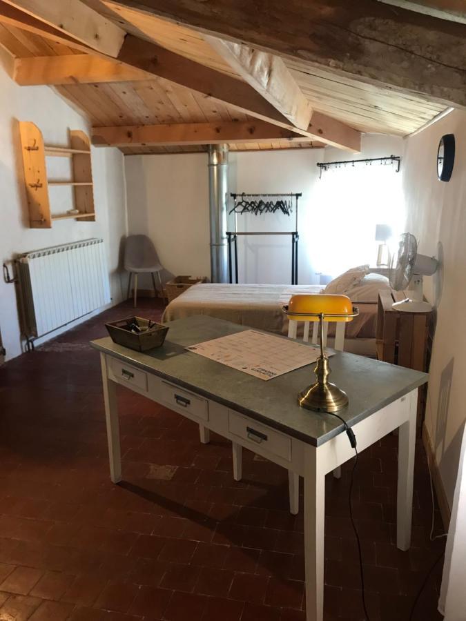 La Charmeuse Appartement Céreste Buitenkant foto