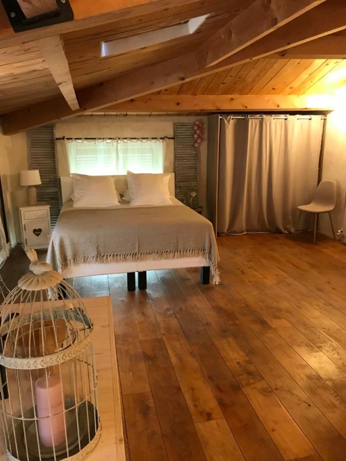 La Charmeuse Appartement Céreste Buitenkant foto